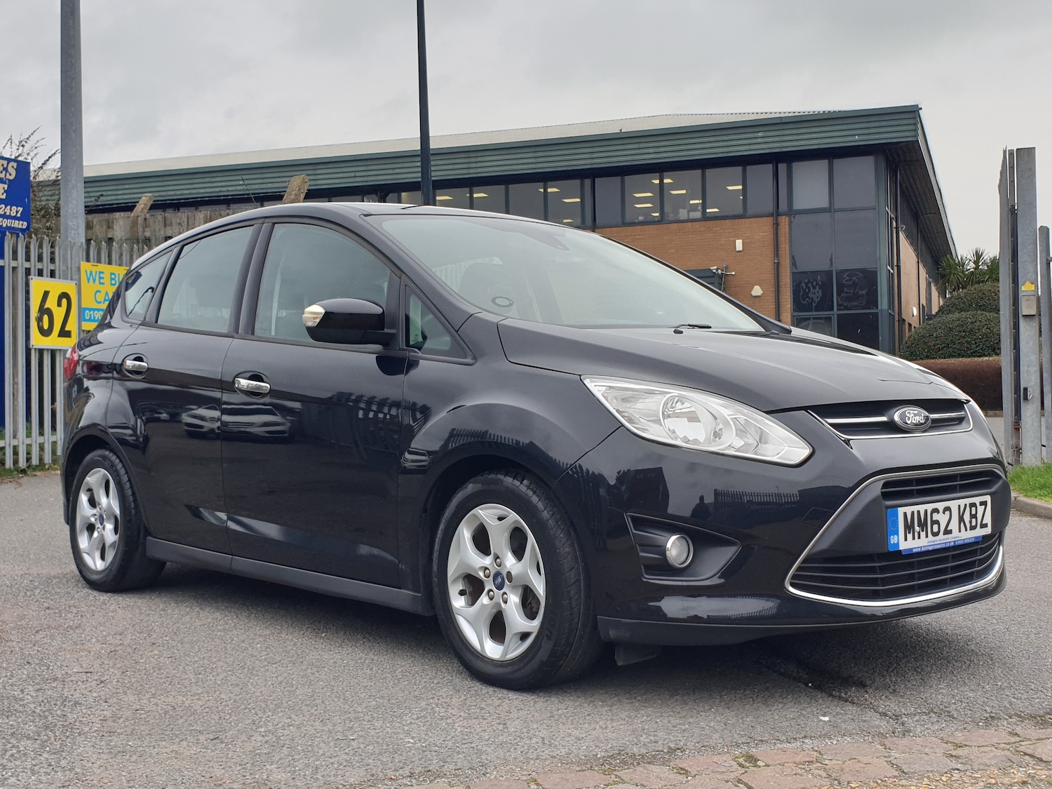 Used Ford C-Max 2013 for sale - 76957654: Photo 3