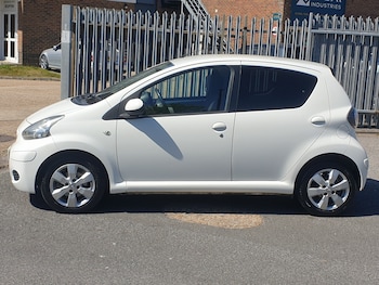 Used Toyota AYGO 2012 for sale - 78345430: Photo