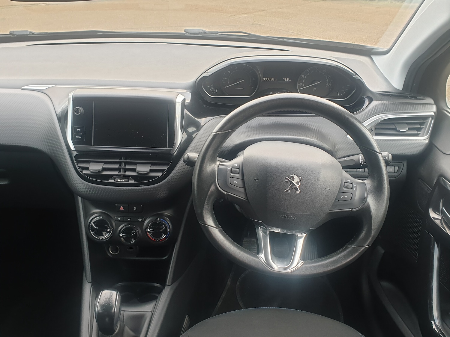 Used Peugeot 208 2019 for sale - 77820021: Photo 13