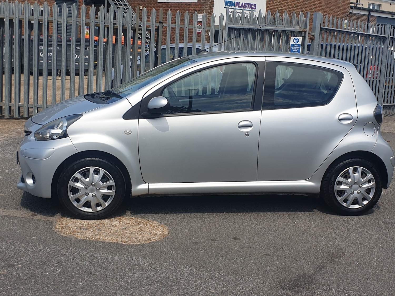 Used Toyota AYGO 2013 for sale - 76324515: Photo 4