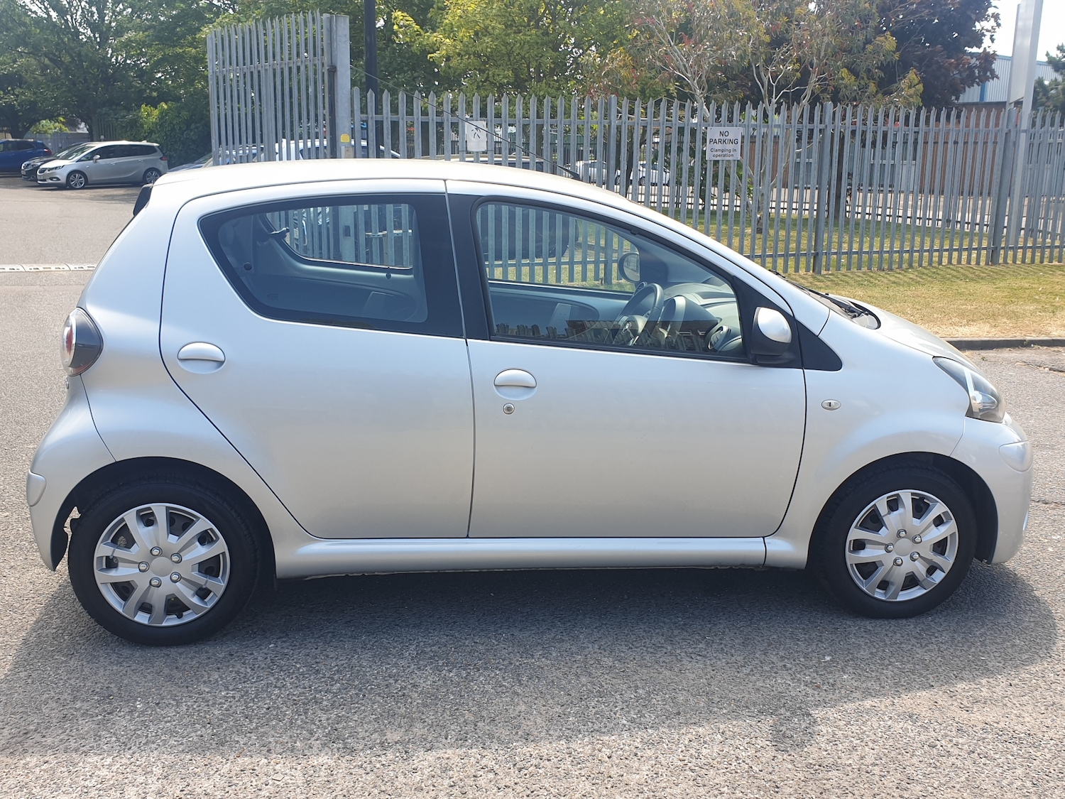 Used Toyota AYGO 2013 for sale - 76324515: Photo 8