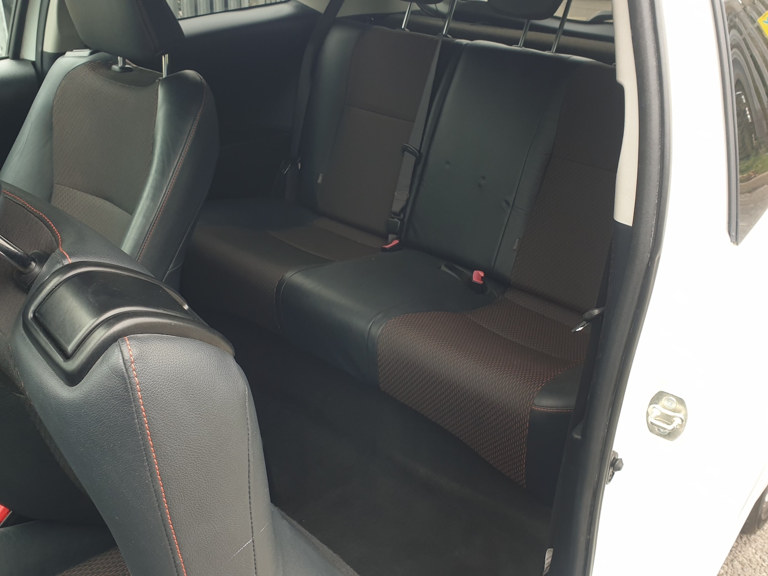 Used Toyota Yaris 2013 for sale - 77570944: Photo 15