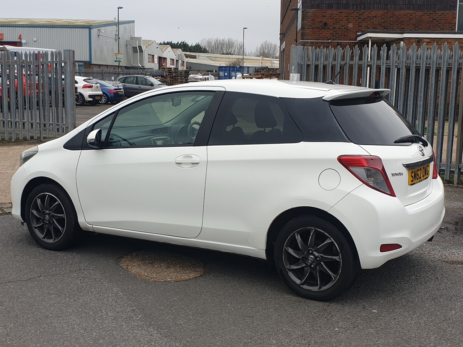 Used Toyota Yaris 2013 for sale - 77570944: Photo 5
