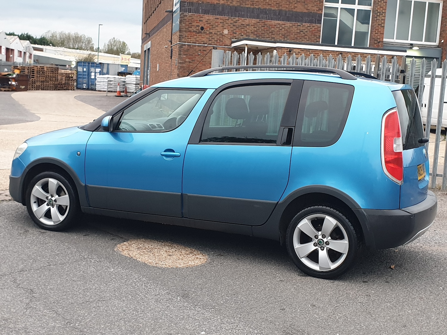Used Skoda Roomster 2009 for sale - 76292849: Photo 5