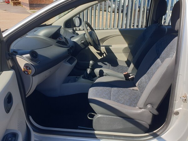 Used Renault Twingo 2010 for sale - 75730687: Photo 14