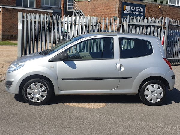Used Renault Twingo 2010 for sale - 75730687: Photo 4