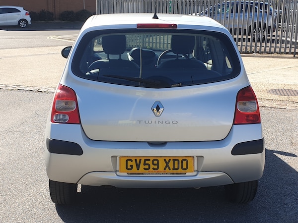 Used Renault Twingo 2010 for sale - 75730687: Photo 6