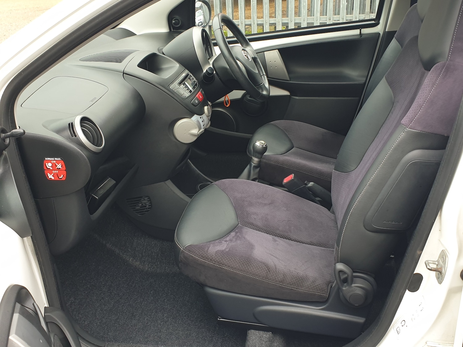 Used Toyota AYGO 2013 for sale - 77249330: Photo 15