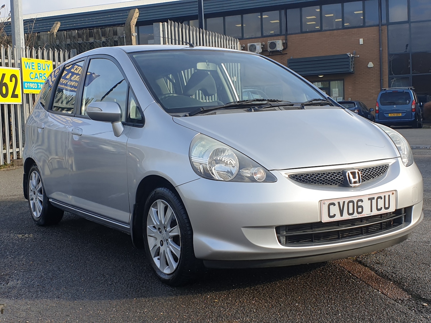 Used Honda Jazz 2006 for sale - 77118140: Photo 3