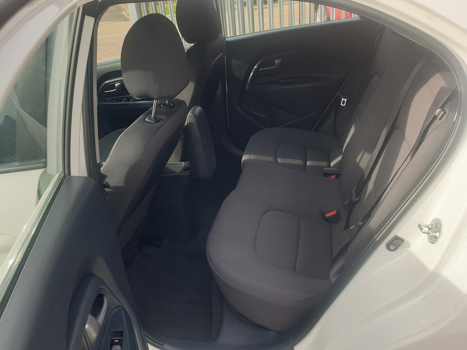 Used Kia Rio 2015 for sale - 76391918: Photo 15