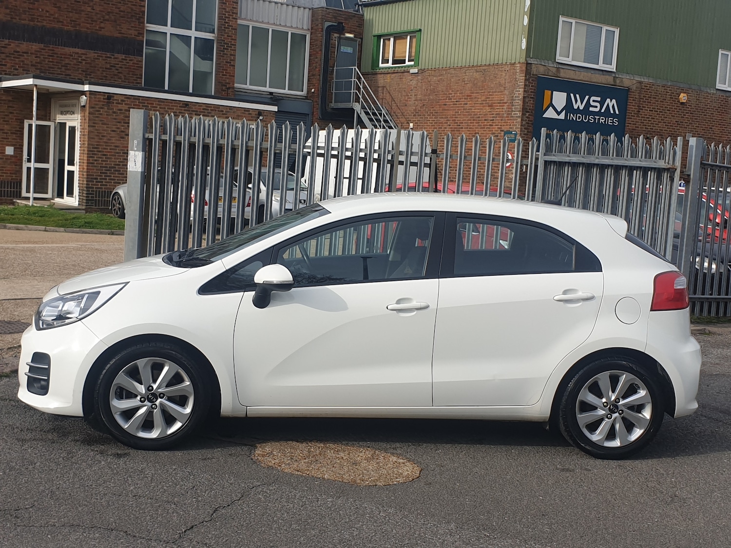 Used Kia Rio 2015 for sale - 76391918: Photo 4