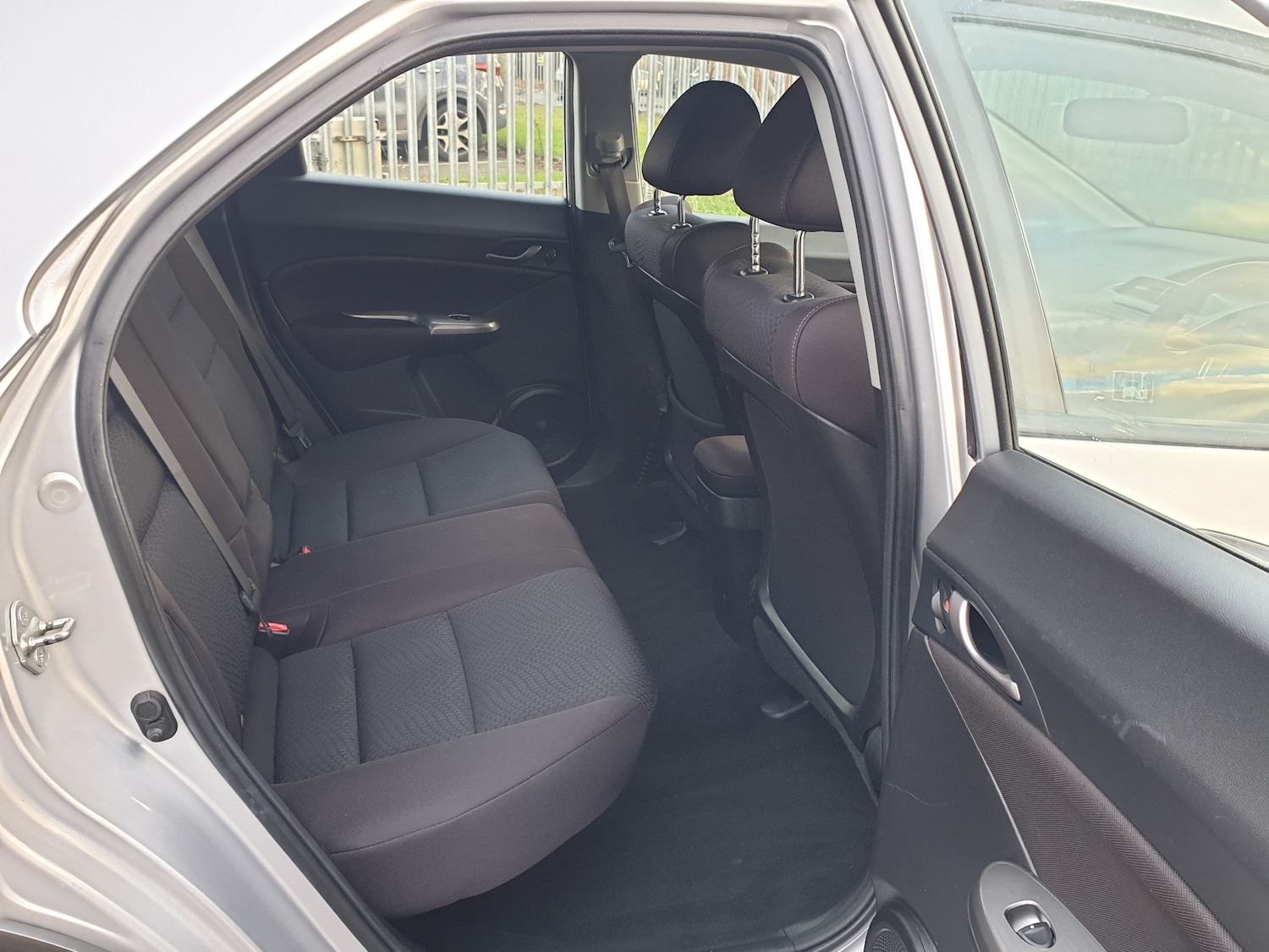 Used Honda Civic 2010 for sale - 76616873: Photo 11