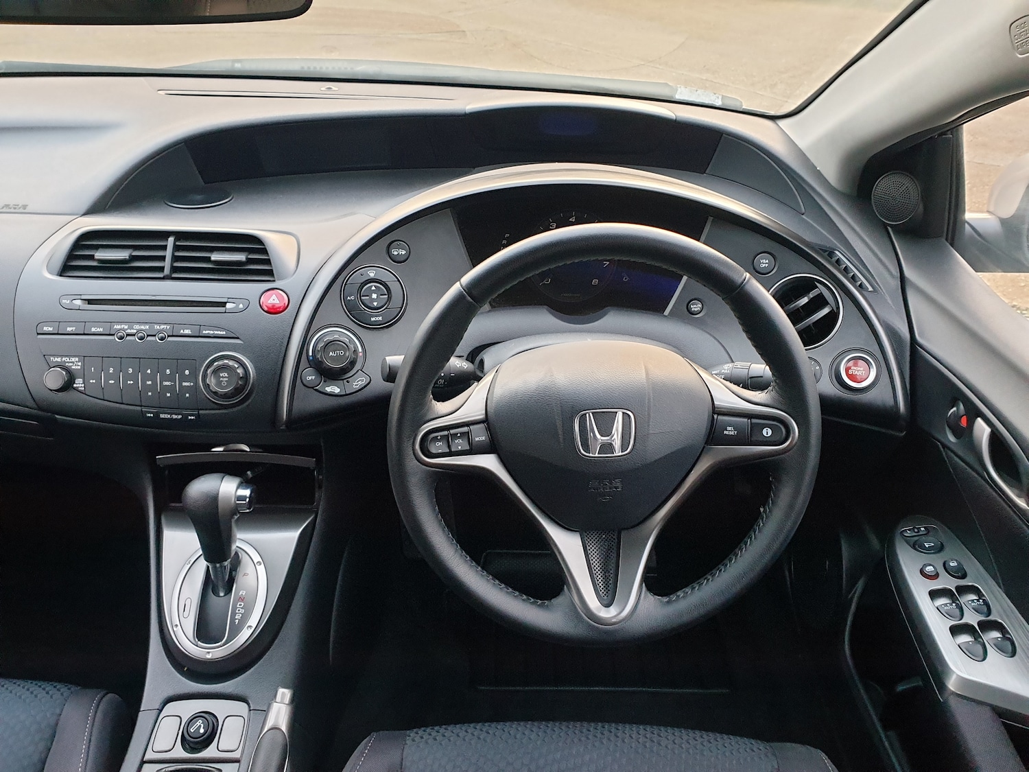 Used Honda Civic 2010 for sale - 76616873: Photo 13