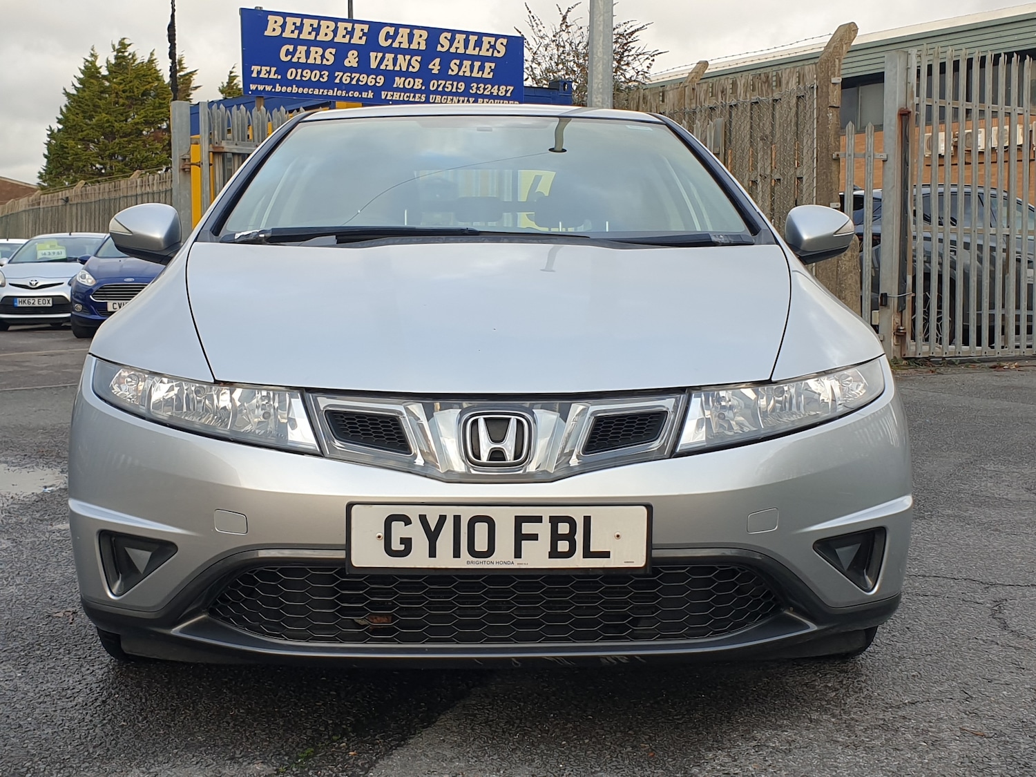 Used Honda Civic 2010 for sale - 76616873: Photo 2
