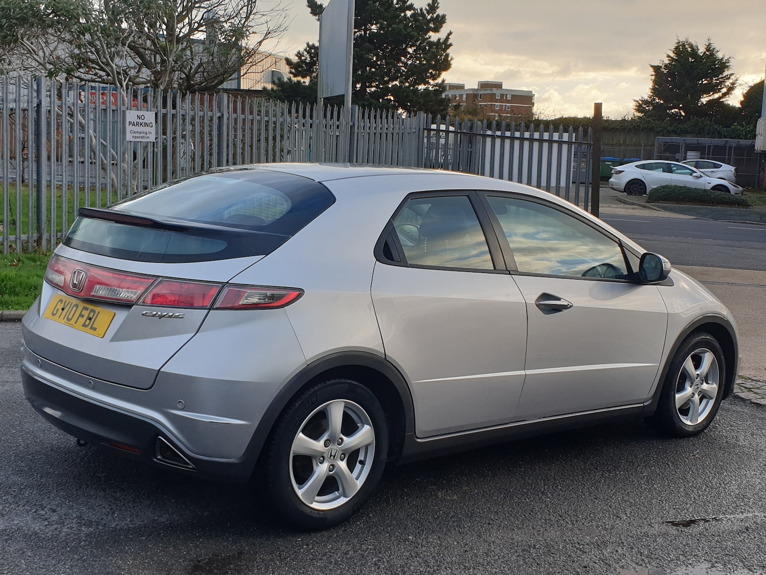 Used Honda Civic 2010 for sale - 76616873: Photo 7