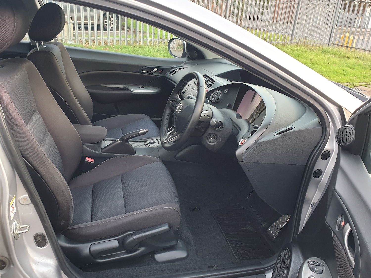 Used Honda Civic 2010 for sale - 76616873: Photo 9