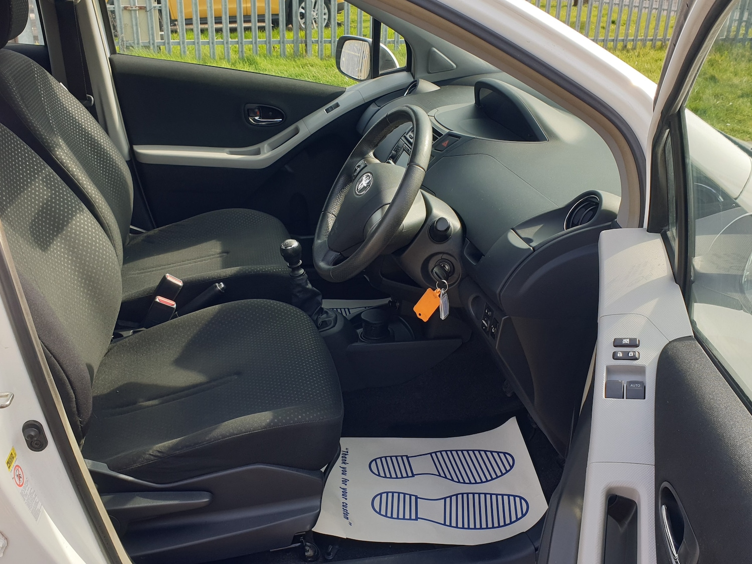 Used Toyota Yaris 2011 for sale - 78078572: Photo 9