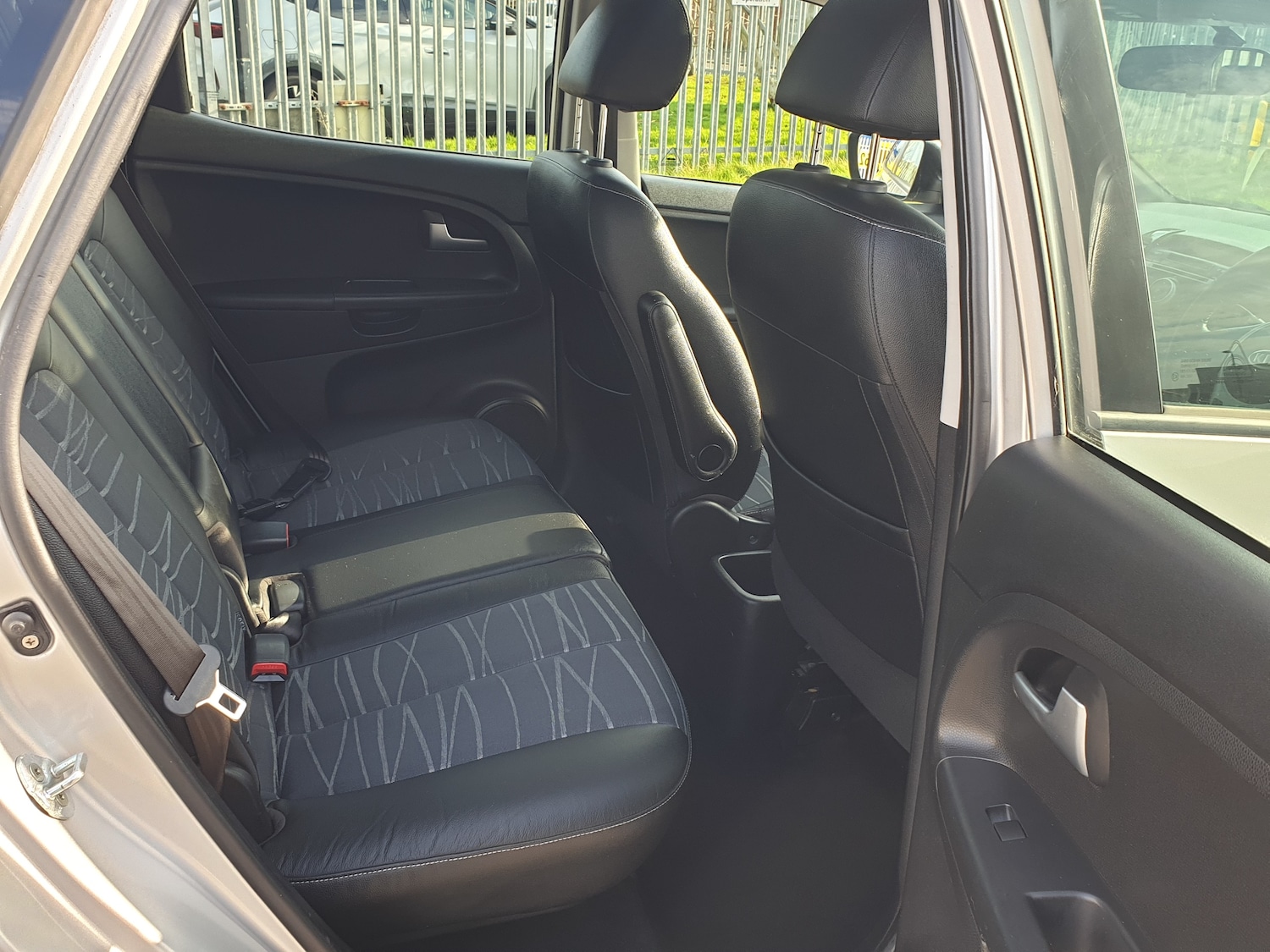 Used Kia Venga 2012 for sale - 77719005: Photo 11