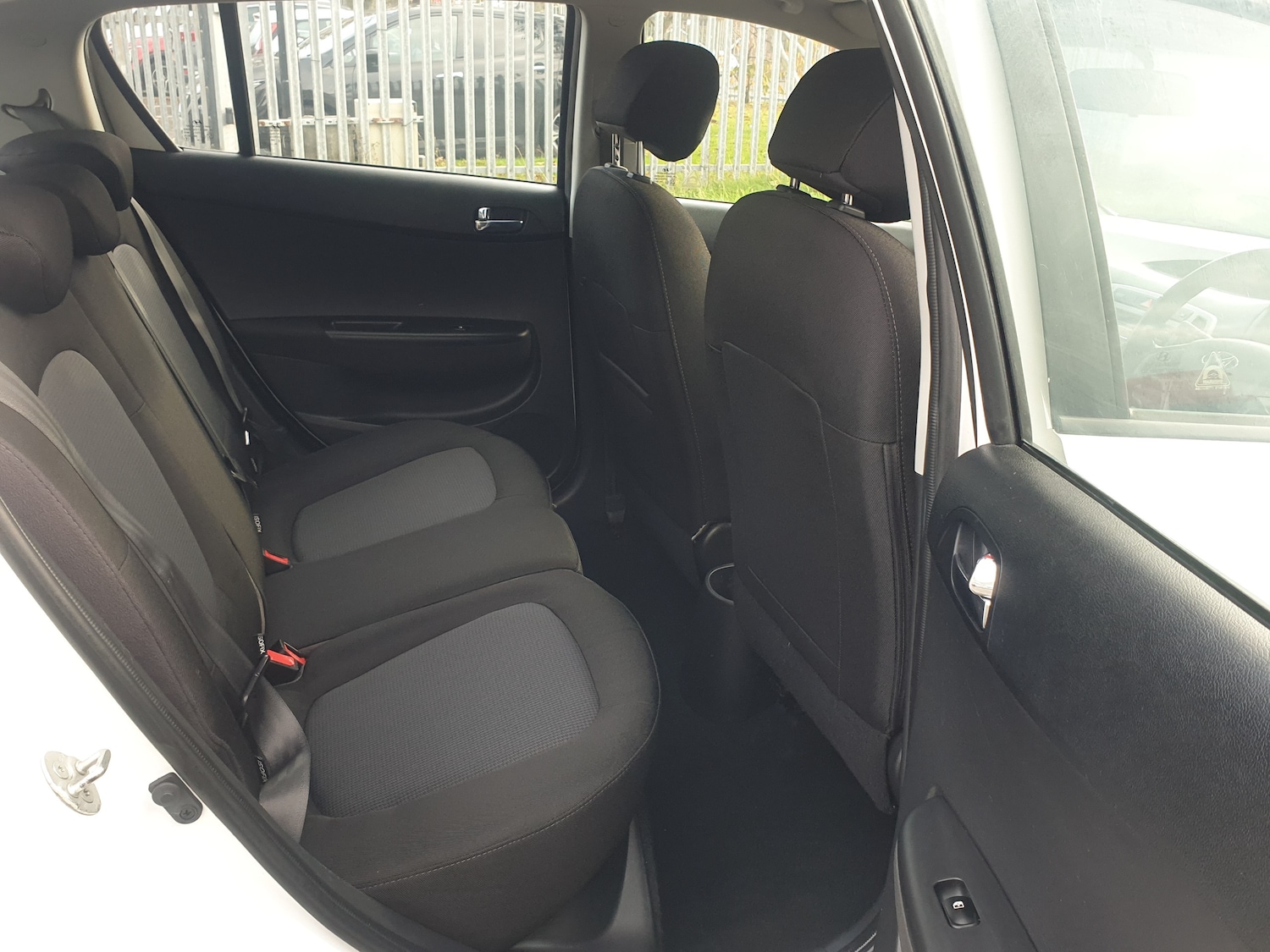 Used Hyundai i20 2014 for sale - 76480782: Photo 12