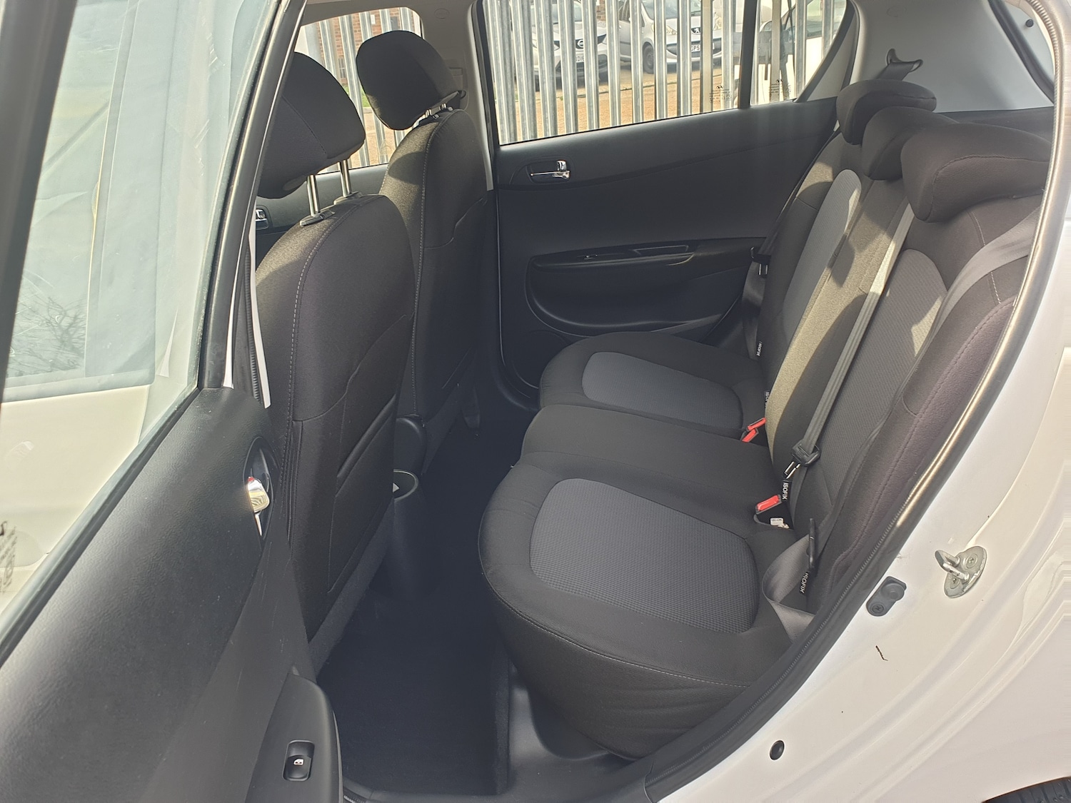 Used Hyundai i20 2014 for sale - 76480782: Photo 15