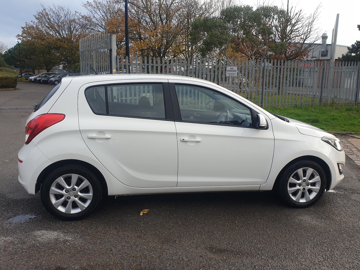 Used Hyundai i20 2014 for sale - 76480782: Photo 9
