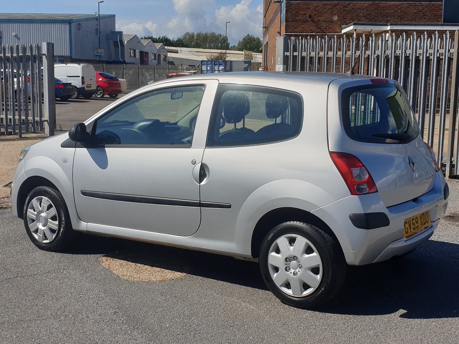 Used Renault Twingo 2010 for sale - 76934241: Photo 5