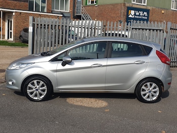 Used Ford Fiesta 2011 for sale - 76120146: Photo