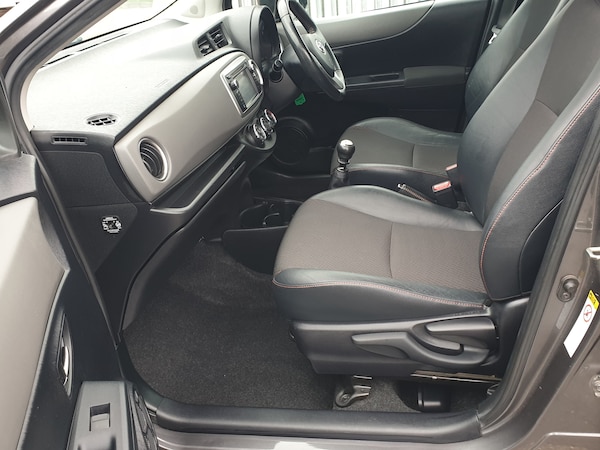Used Toyota Yaris 2012 for sale - 76273773: Photo 15
