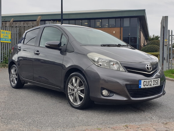 Used Toyota Yaris 2012 for sale - 76273773: Photo 3