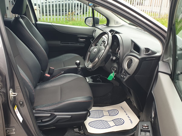 Used Toyota Yaris 2012 for sale - 76273773: Photo 9