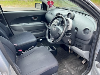 Used Daihatsu Sirion 2007 for sale - 75124989: Photo