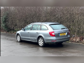 Used Skoda Superb 2011 for sale - 75147534: Photo