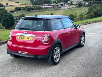 Used MINI Cooper 2010 for sale - 75539385: Photo