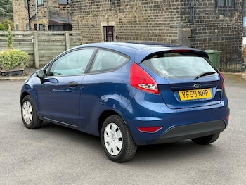 Used Ford Fiesta 2010 for sale - 75124982: Photo