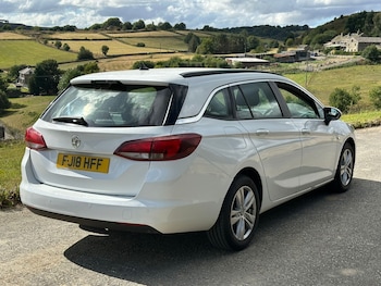 Used Vauxhall Astra 2018 for sale - 75691774: Photo
