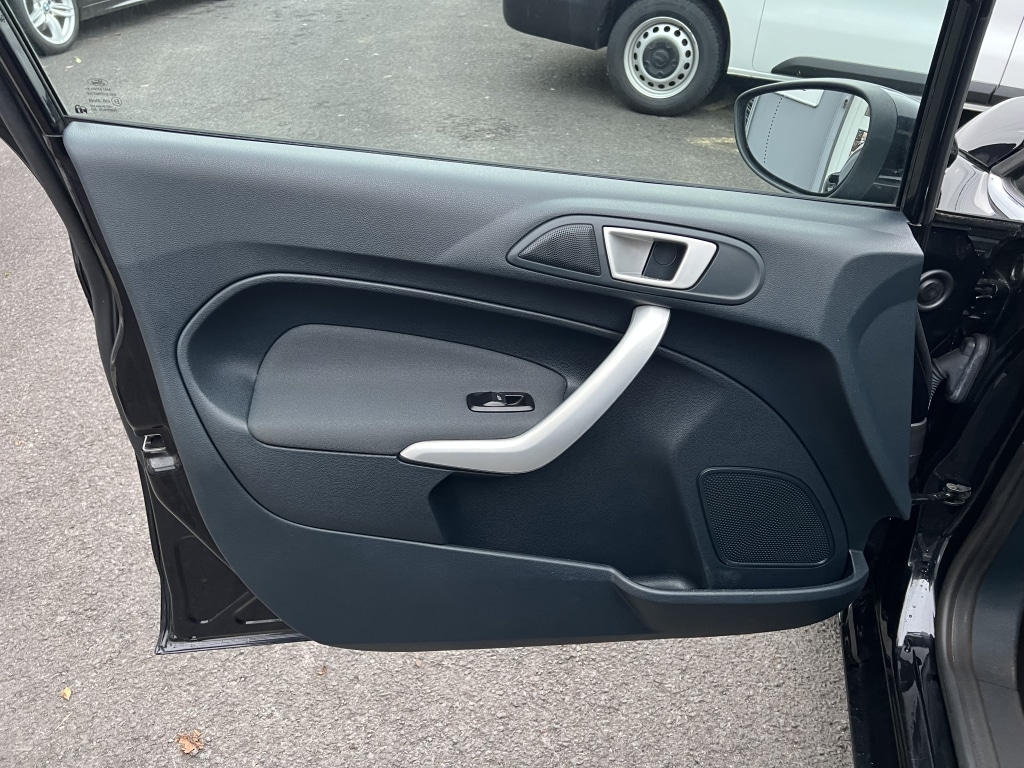 Used Ford Fiesta 2011 for sale - 77329421: Photo 14