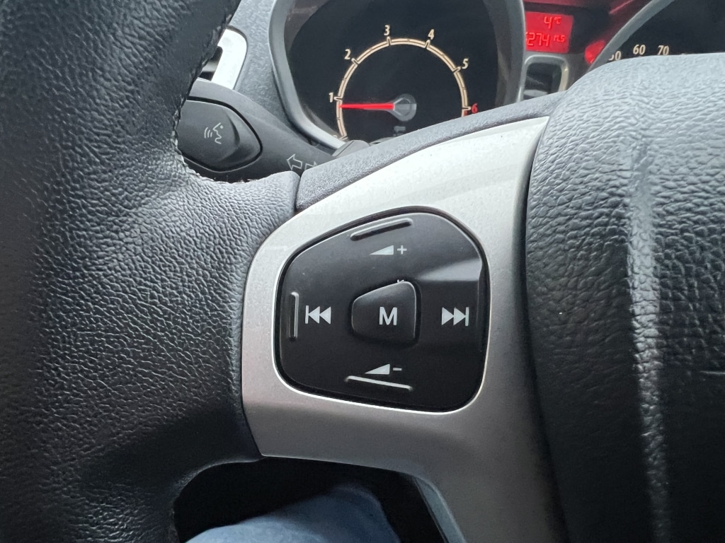 Used Ford Fiesta 2011 for sale - 77329421: Photo 32