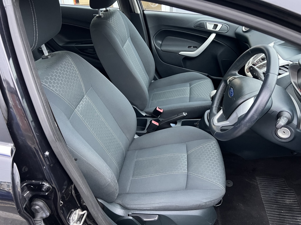 Used Ford Fiesta 2011 for sale - 77329421: Photo 6