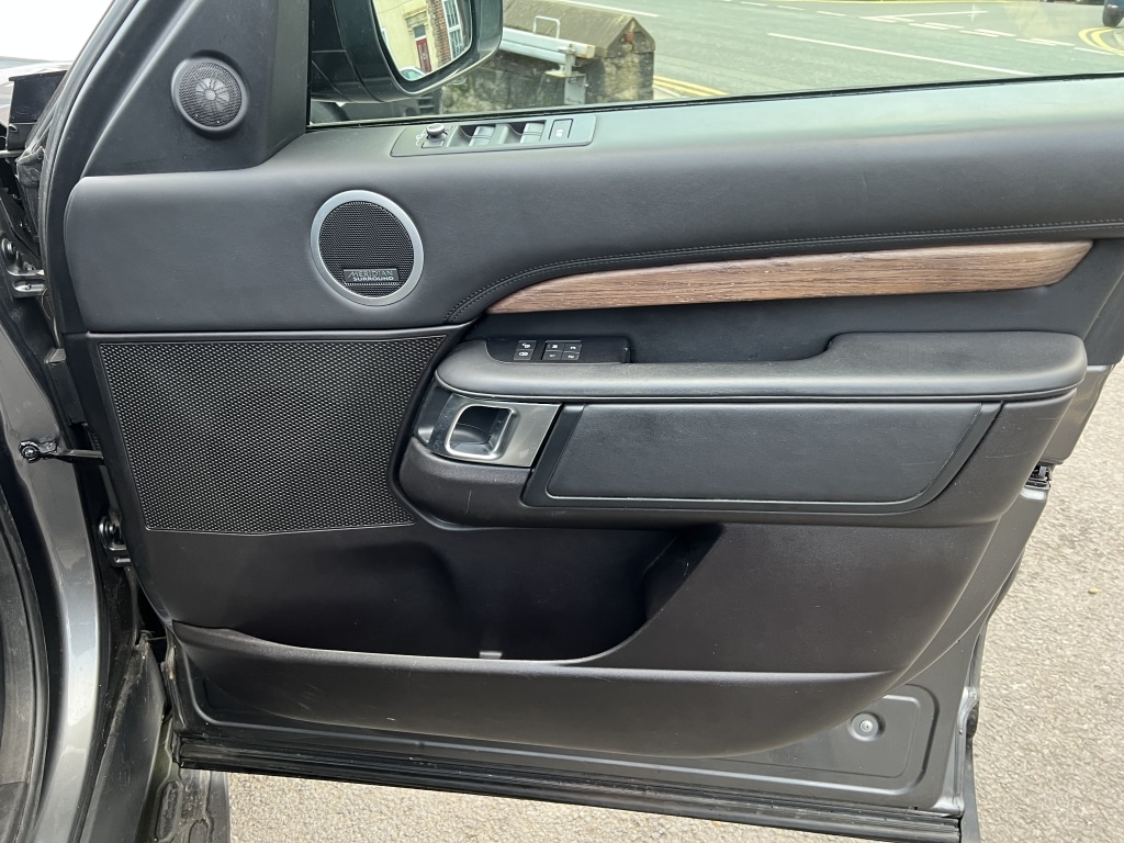 Used Land Rover Discovery 2017 for sale - 77370926: Photo 28