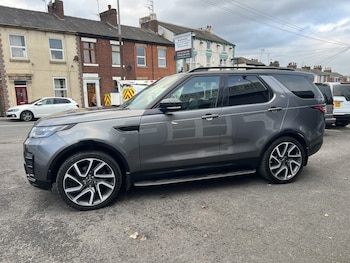 Used Land Rover Discovery 2017 for sale - 77370926: Photo