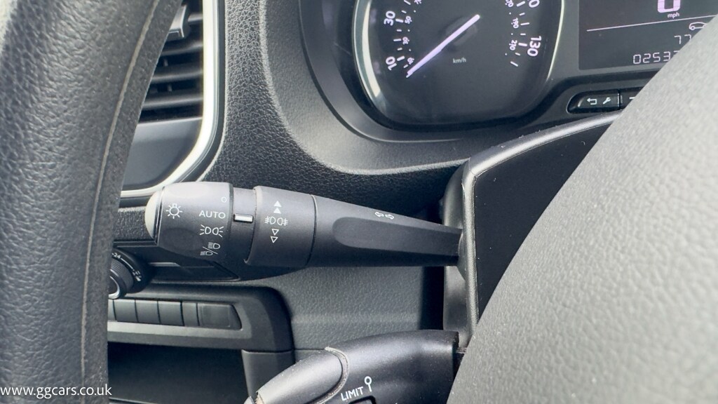Used Vauxhall Vivaro 2022 for sale - 74906860: Photo 57