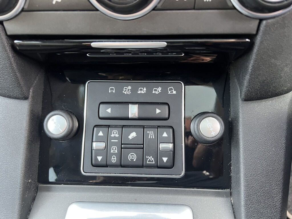 Used Land Rover Discovery 2016 for sale - 76375070: Photo 39