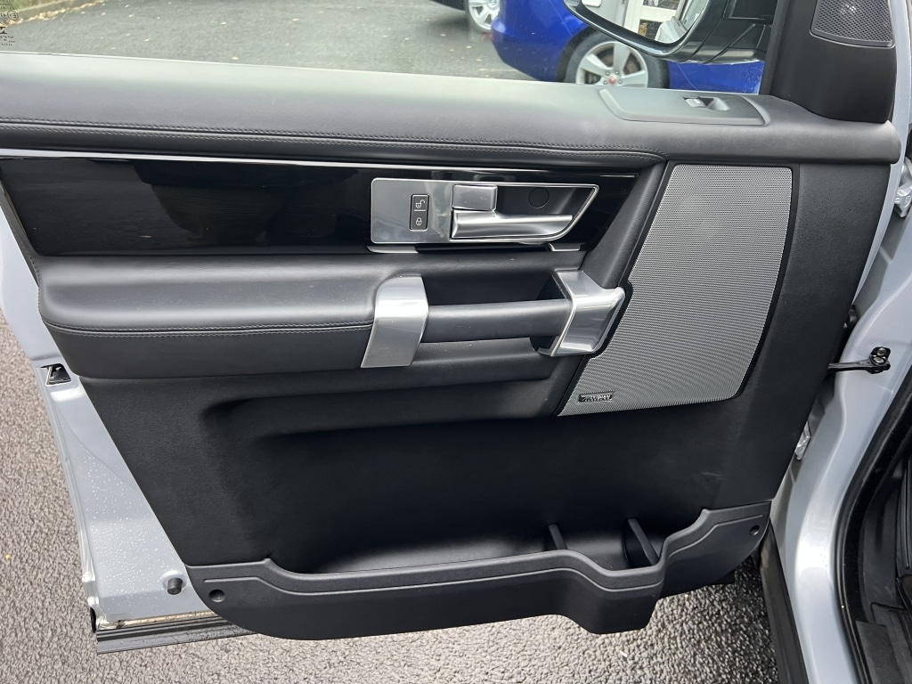 Used Land Rover Discovery 2016 for sale - 76663844: Photo 29