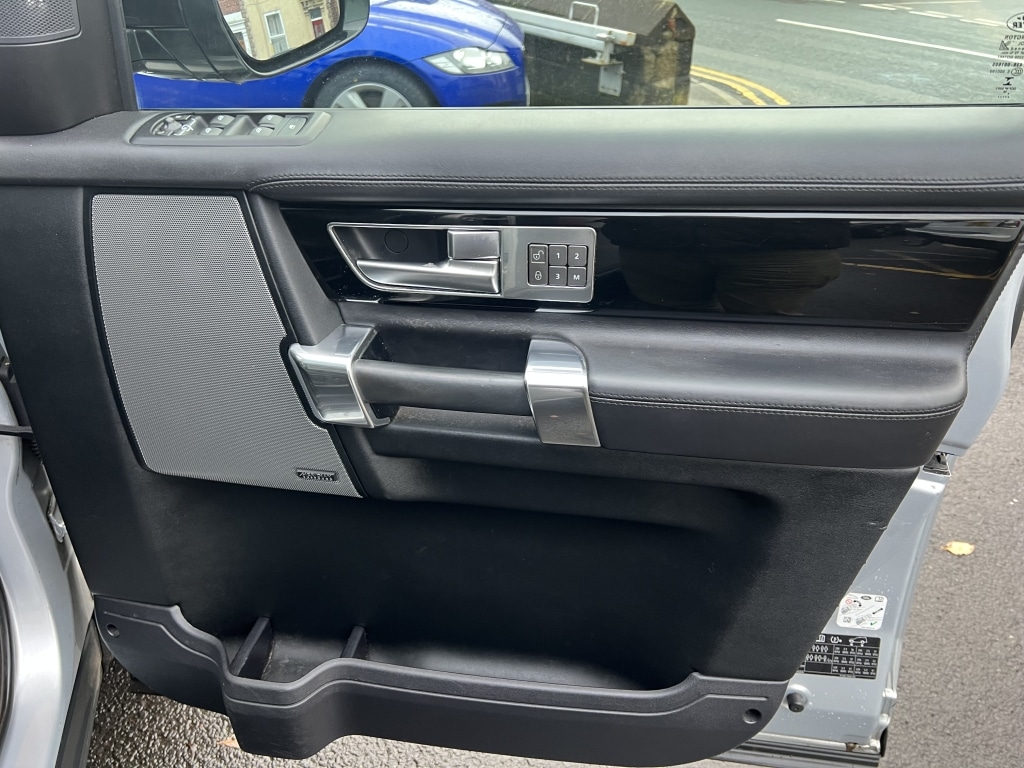 Used Land Rover Discovery 2016 for sale - 76663844: Photo 34