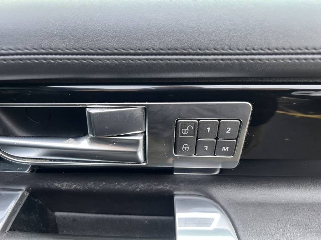 Used Land Rover Discovery 2016 for sale - 76663844: Photo 35