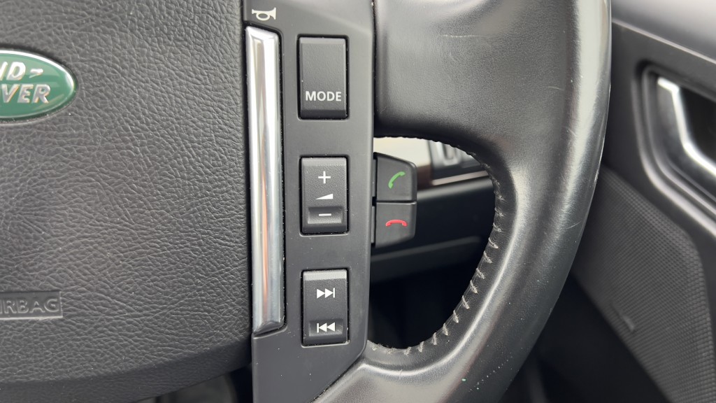 Used Land Rover Freelander 2011 for sale - 76058287: Photo 16