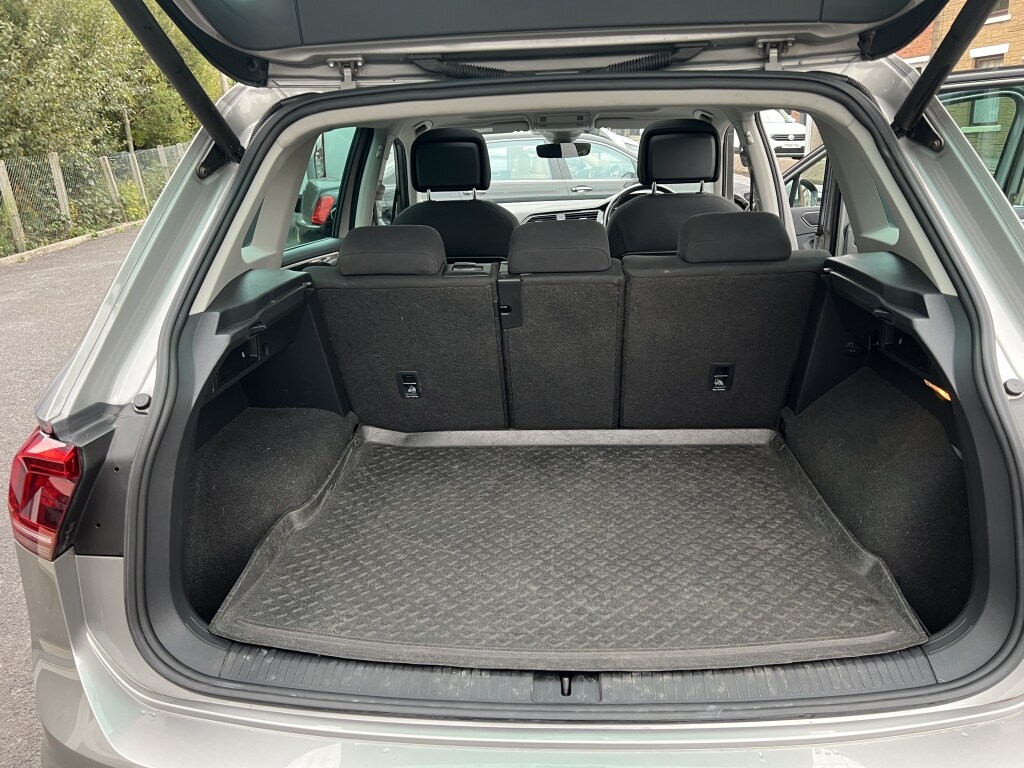 Used Volkswagen Tiguan 2017 for sale - 76301210: Photo 27