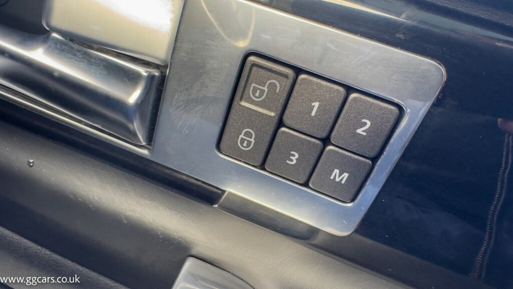 Used Land Rover Discovery 2015 for sale - 75690748: Photo 64