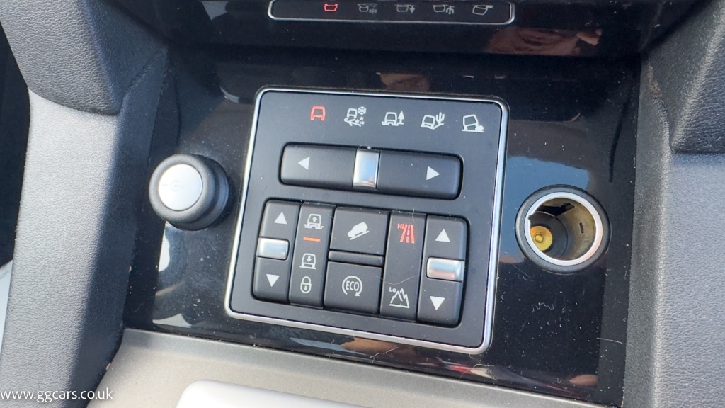 Used Land Rover Discovery 2015 for sale - 75690748: Photo 76