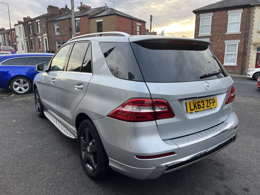 Used Mercedes-Benz M Class 2013 for sale - 76663846: Photo 5